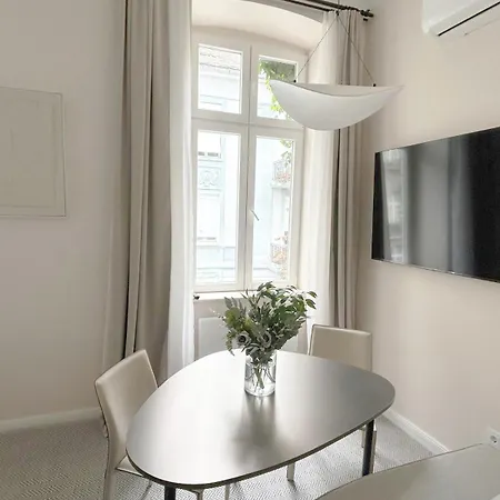 Superstring Design In Prime Location * Belgrade